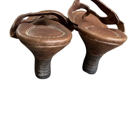 Frye Leather Slip On Slide Sandals Stud Detail Brown Low Wedge Heel Size 8.5 - Picture 6 of 12